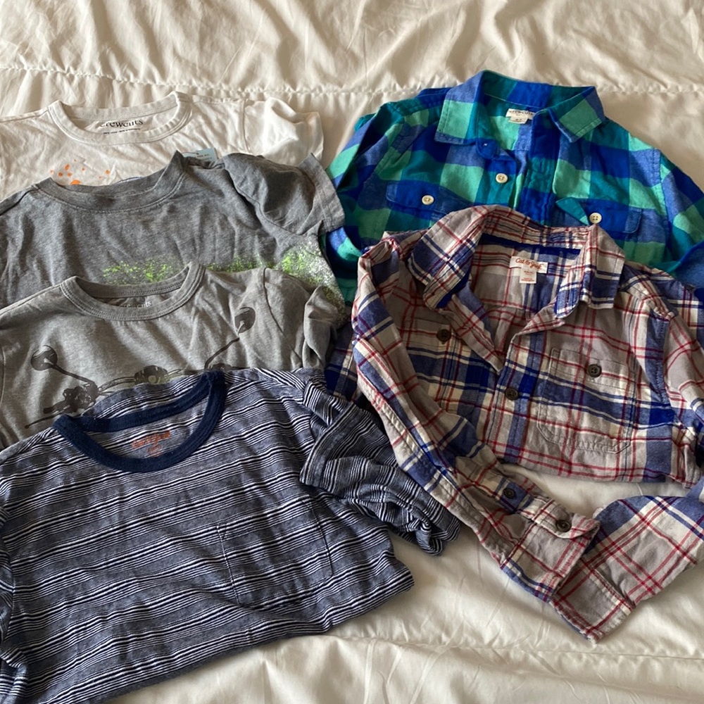 Lot of 6 boys shirts size 6/7 long and short sleeve button down GUC